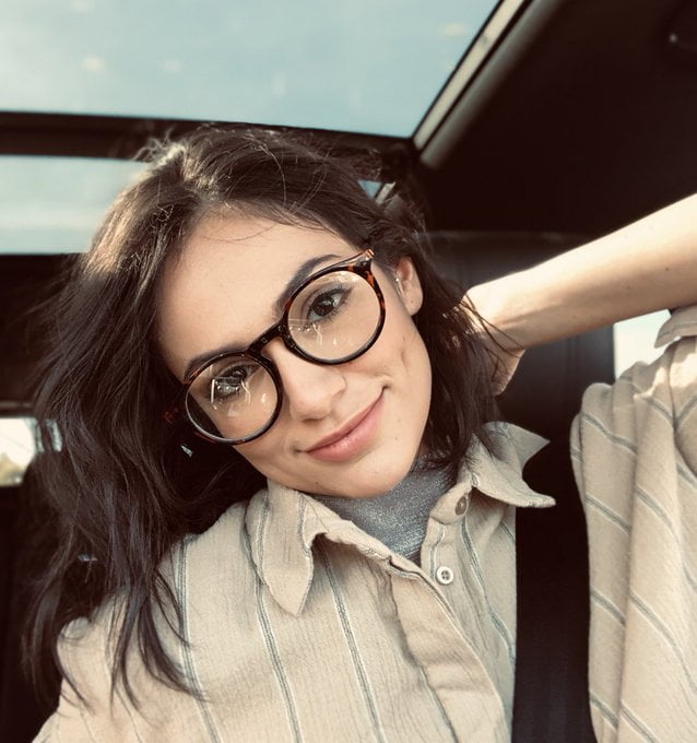 Who is Bethany Mota ? Wiki, Education, Dating, Her Age, Bio - Profvalue