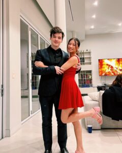 Andrea Botez Age, Birthday, Family, Relationship And Net Worth