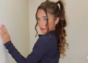 Mackenzie Jones (Mackzjones) Career insight, Age, Relationship Status