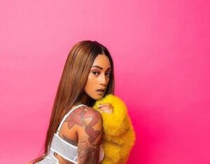 Mizz Twerksum: Read about the Model's Biography - Profvalue Blog